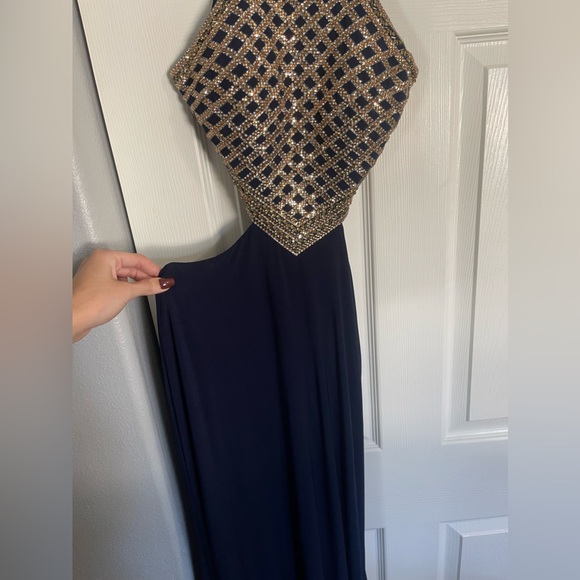 Gold & Navy Blue Prom - Picture 5 of 7